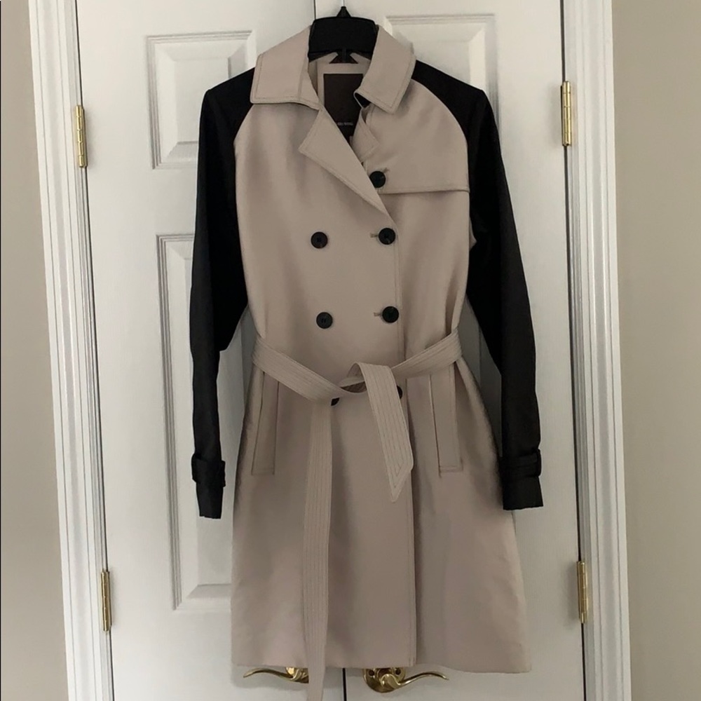 *NWT* Vera Wang Coat- size small
